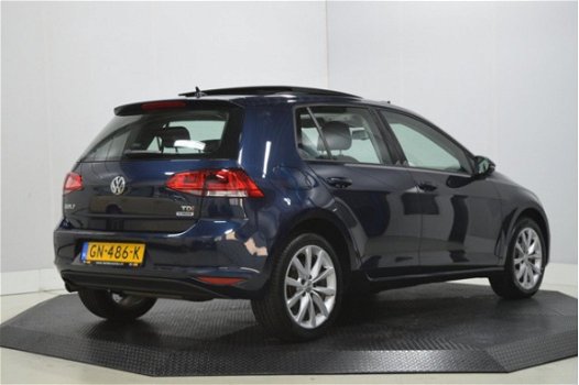 Volkswagen Golf - 1.6 TDI Business Edition Navi, Clima, Cruise, Camera Schuif/kantel dak, Mooie auto - 1