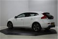 Volvo V40 - 2.0 D2 R-Design Business Navi, Xenon, Clima, Cruise, Pdc, Trekhaak - 1 - Thumbnail