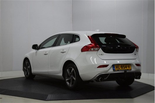 Volvo V40 - 2.0 D2 R-Design Business Navi, Xenon, Clima, Cruise, Pdc, Trekhaak - 1