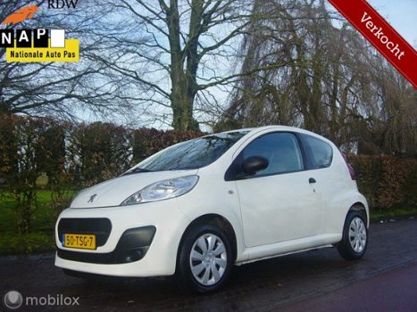 Peugeot 107 - Bwj 2012 ( 86.104 KM/AIRCO ) APK 2021 PLAATJE - 1