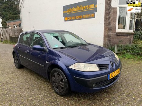 Renault Mégane - 1.6-16V Authentique 5-deurs Airco - 1