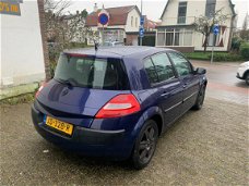 Renault Mégane - 1.6-16V Authentique 5-deurs Airco