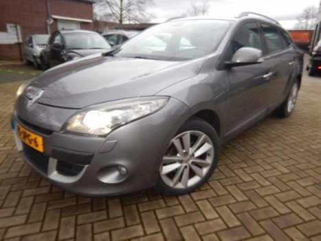 Renault Mégane Estate - 1.6 Dynamique NAVI, PDC, XENON, N.A.P.168.752KM - 1