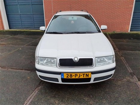 Skoda Octavia Combi - 1.6 Comfort AUTOMAAT Clima - 1