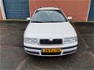 Skoda Octavia Combi - 1.6 Comfort AUTOMAAT Clima - 1 - Thumbnail