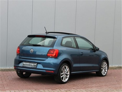 Volkswagen Polo - 1.4 TDI 105PK Sportline ACC / NAVI / LED / PANO DAK / LEDER - 1