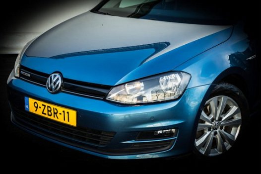 Volkswagen Golf - 1.4 TGI Comfortline BlueMotion Panoramadak/ Inparkeerhulp/ Pdc/ Full map navigatie - 1