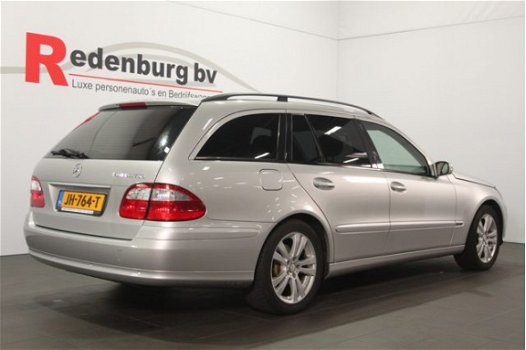 Mercedes-Benz E-klasse Combi - 200 K. NAVI / PDC / CRUISE / AUTOMAAT - 1