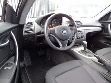 BMW 1-serie - 118i Business Line Automaat Airco, 16'' Lichtm. velg., APK tot 10-2020