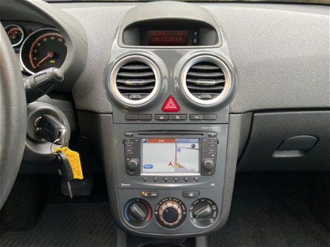 Opel Corsa - 1.4 16v Cosmo Automaat 1ste eig., Navig., Airco, Park. sens., Lichtm. velg - 1