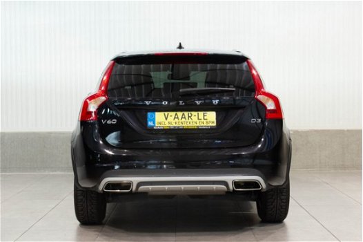 Volvo V60 Cross Country - Euro6 D3 8-traps Aut. Leder Navigatie 150pk - 1