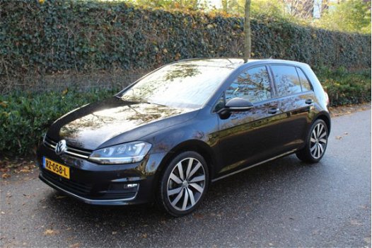 Volkswagen Golf - 2.0 TDI Highline AUTOMAAT | ZEER COMPLEET - 1