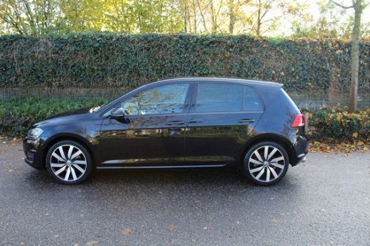 Volkswagen Golf - 2.0 TDI Highline AUTOMAAT | ZEER COMPLEET - 1