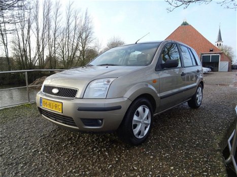 Ford Fusion - 1.6-16V Luxury | Airco nu € 1.750, - 1