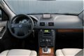 Volvo XC90 - 2.4 D5 Summum AUTOMAAT / NAVI / LEDER - 1 - Thumbnail