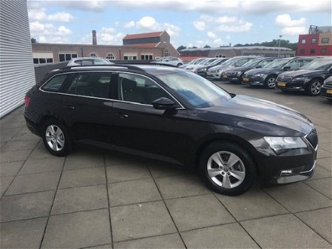 Skoda Superb - 1.6 TDI 120pk Greentech Ambition NAVI - 1