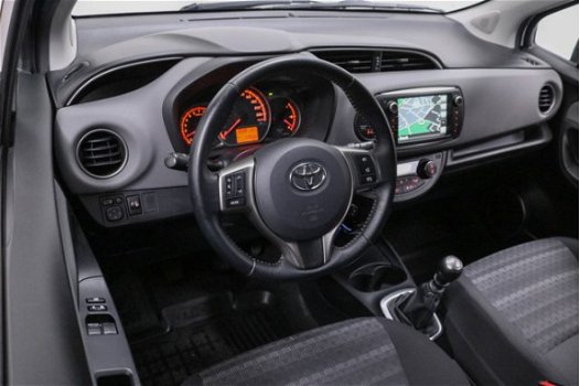 Toyota Yaris - 1.3 VVT-i Orange Sport Navigatie Cruise Control Lichtmetalen velgen Climate Control - 1