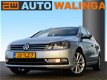 Volkswagen Passat Variant - 1.6 TDI Highline, NL Auto, Leder Alcantara, 17 Inch, Trekhaak, Stoelverw - 1 - Thumbnail