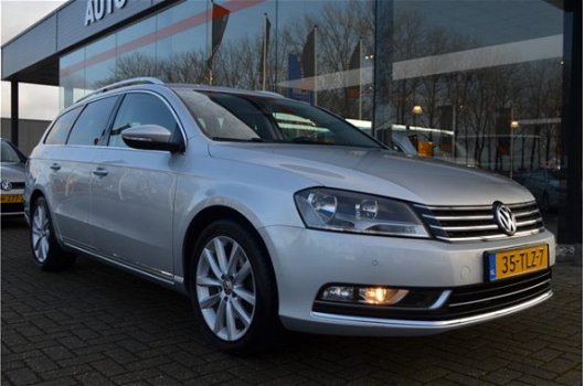 Volkswagen Passat Variant - 1.6 TDI Highline, NL Auto, Leder Alcantara, 17 Inch, Trekhaak, Stoelverw - 1