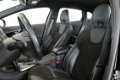 Volvo V40 - 2.0 D2 120 PK R-Design Business CLIMA / CRUISE / LMV / PDC / NAVI / PRIV.GLASS - 1 - Thumbnail