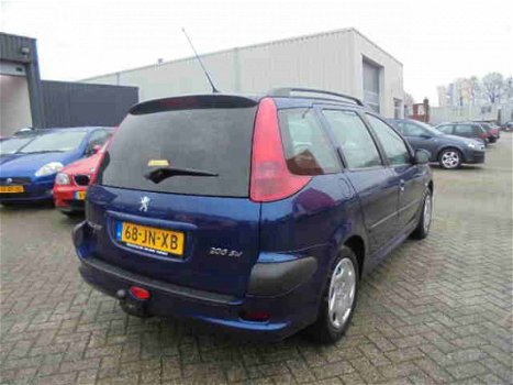 Peugeot 206 SW - 1.4 X-line Elek. Ramen. 5-Deurs. APK 05-2020 - 1