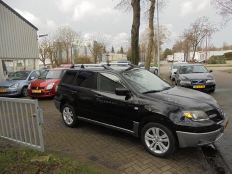 Mitsubishi Outlander Sport - 2.4 4WD - 1