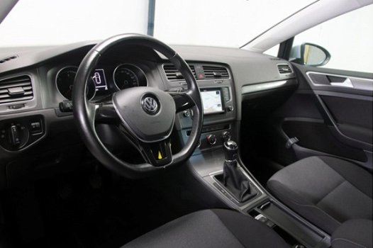 Volkswagen Golf - 1.6 TDI Trendline Navigatie DAB+ Airco Elektrische ramen - 1