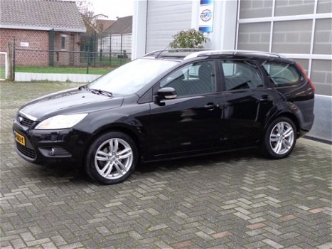 Ford Focus Wagon - 1.6 Trend Cruise control, Climate control, etc, etc - 1