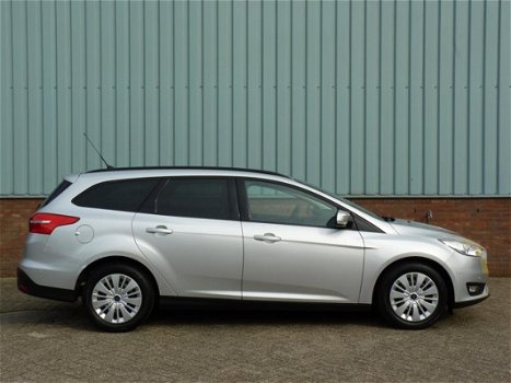 Ford Focus Wagon - 1.0 Trend business uitvoering *completer dan de meeste titaniums, zie optielijst - 1