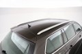 Volkswagen Passat Variant - 1.6 TDI Highline Halfleder, Navigatie, Adaptive cruise, Climate - 1 - Thumbnail