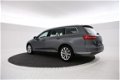 Volkswagen Passat Variant - 1.6 TDI Highline Automaat, Navigatie, Leer, Stoelverwarming - 1 - Thumbnail