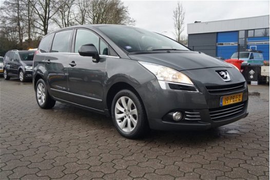 Peugeot 5008 - 1.6 HDiF Blue Lease 5p. Airco Clima Navigatie Cruise Controle Pdc - 1