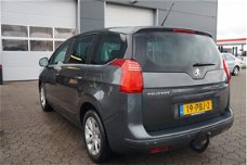 Peugeot 5008 - 1.6 HDiF Blue Lease 5p. Airco Clima Navigatie Cruise Controle Pdc