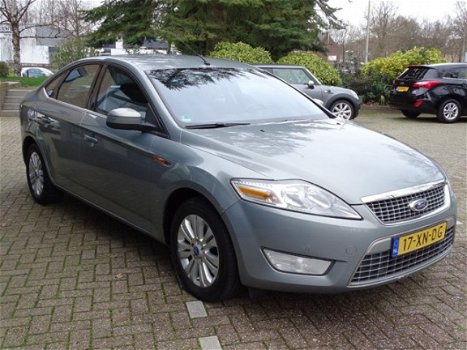 Ford Mondeo - 2.0-16V TITANIUM / NAVIGATIE - 1