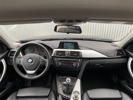 BMW 3-serie Touring - 320i Sport Line 2e eig. Xenon Leder Navi E.klep - 1