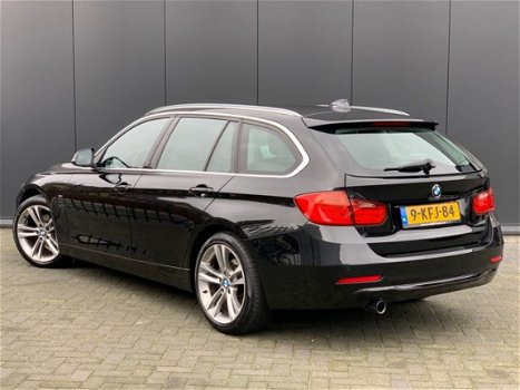 BMW 3-serie Touring - 320i Sport Line 2e eig. Xenon Leder Navi E.klep - 1