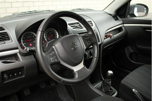 Suzuki Swift - 1.2 Beat EASSS | Navigatie | Cruise Control | Trekhaak - 1