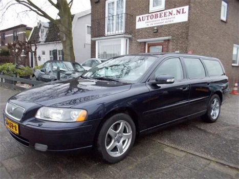 Volvo V70 - 2.4 Edition , 170 PK, Automaat / Leder / Navigatie, met onderhoudshistorie - 1