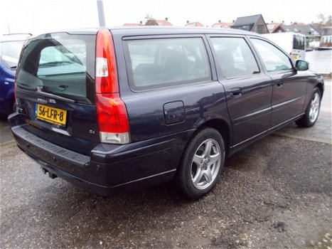 Volvo V70 - 2.4 Edition , 170 PK, Automaat / Leder / Navigatie, met onderhoudshistorie - 1