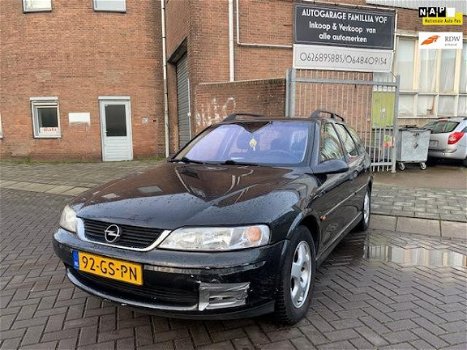 Opel Vectra Wagon - 1.8-16V Business Edition - 1