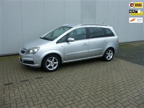 Opel Zafira - 1.8 Executive '05, 224000 KM, NW.MODEL, LEES DE TEKST - 1