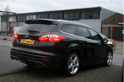 Ford Focus Wagon - 1.6 EcoBoost Titanium Individual Styling Pack - 1