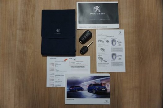 Peugeot 308 SW - 1.6 BlueHDI 120pk Blue Lease Pack + Navigatie + PDC - 1