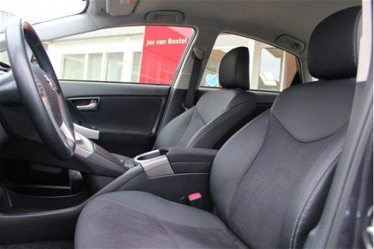 Toyota Prius - 1.8 Business FIETSENDRAGERBEUGEL/ NAVI/ CRUISE/ CAMERA - 1