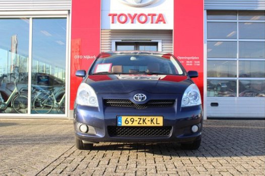 Toyota Verso - 1.8 VVT-i Luna - 1