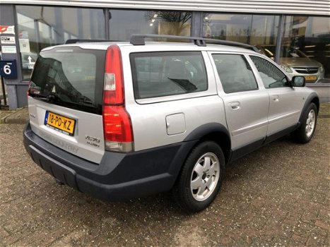 Volvo XC70 - 2.4 D5 Summum - 1