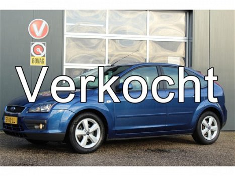 Ford Focus - 1.8-16V Ambiente Flexifuel (126pk) Navi /Airco /Cruise /Elek. pakket /Radio-CD /Stoelve - 1