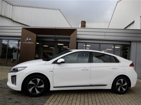 Hyundai IONIQ - 1.6 GDi First Edition - 1