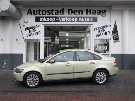 Volvo S40 - 2.4 Kinetic Clima - 1