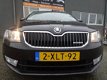 Skoda Octavia Combi - 1.6 TDI Greenline Businessline van 1ste eig. met parkeersensoren en navigatie - 1 - Thumbnail